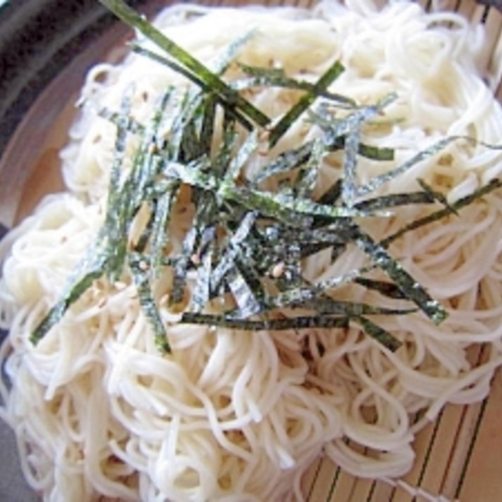 胡麻と刻み海苔素麺